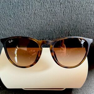 Women’s Rayban Sunglasses